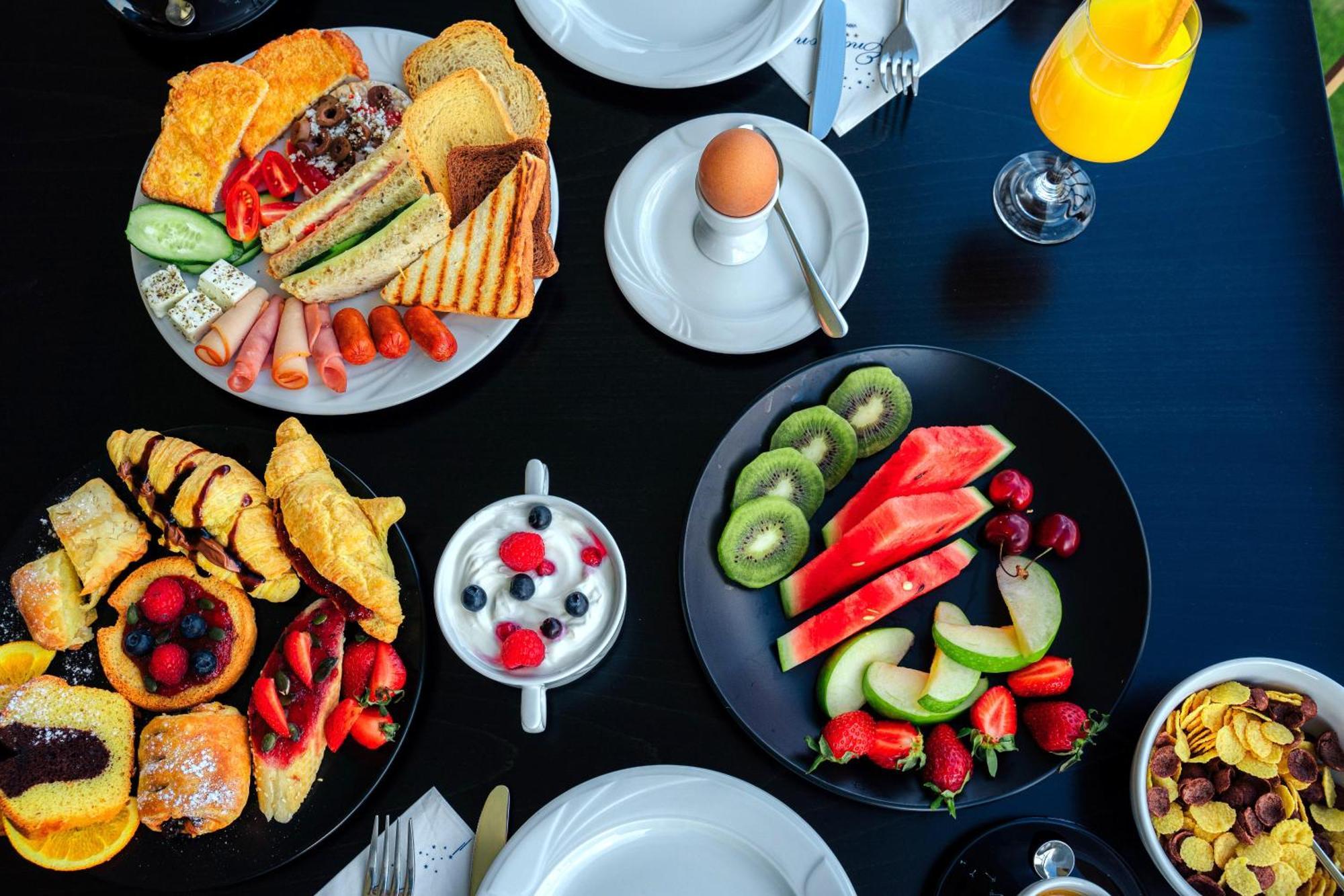 Enastron View Hotel Костур Екстериор снимка