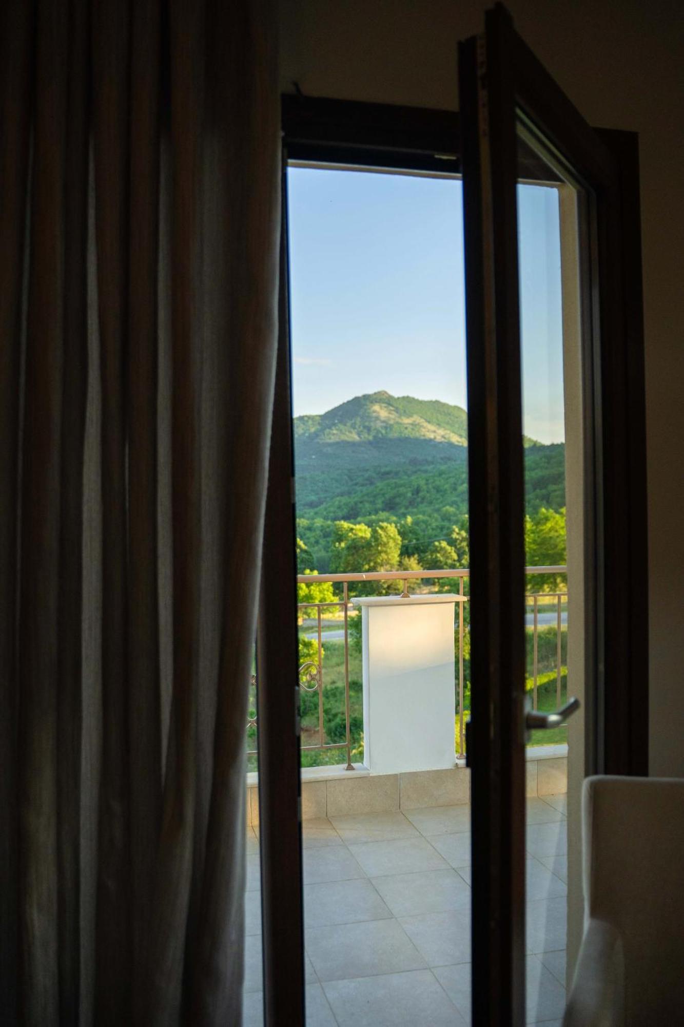 Enastron View Hotel Костур Екстериор снимка